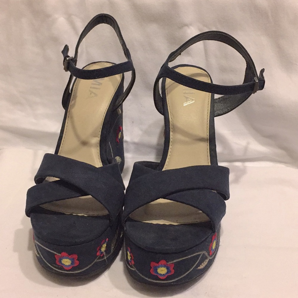 Navy Flower Wedge Sandal